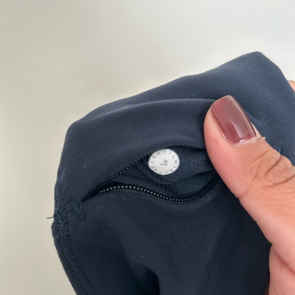 Lululemon Running Jacket Half Zip Ruffle Zipper - Picture 4 of 5